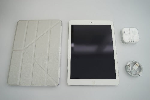 Good Condition Apple iPad Air Gen 1 16GB Wifi + Cellular